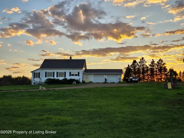 6890 51st Ave SW, Carson, ND 58529