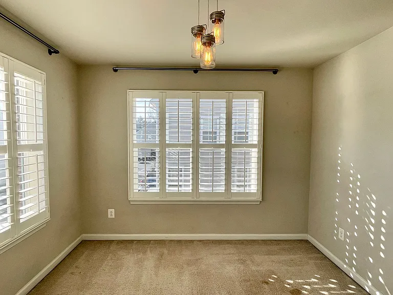 201 Woodstream Cir — Photo 10