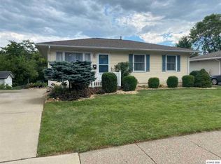 1772 Sarah St, Dubuque, IA 52001