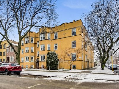 4252 N Francisco Ave #2, Chicago, IL, 60618