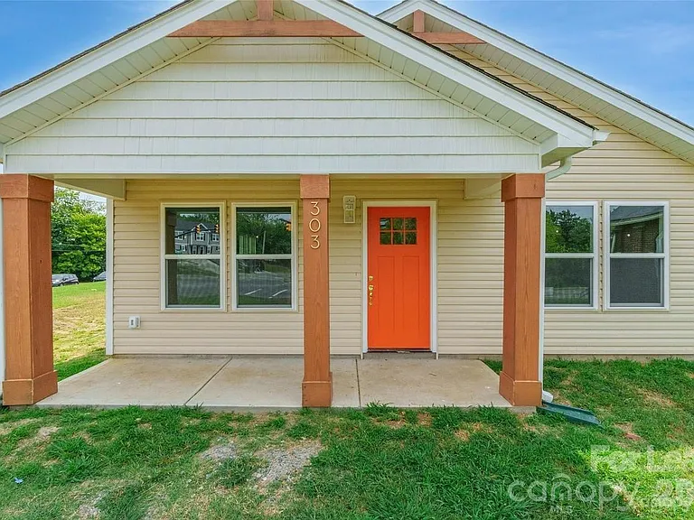 303 Cabarrus Ave W — Photo 1
