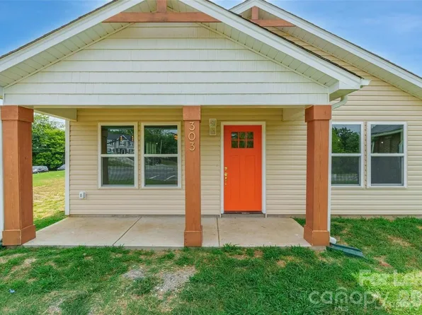 303 Cabarrus Ave W, Concord, NC 28025