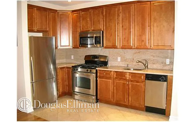 Rented by Douglas Elliman | media 70