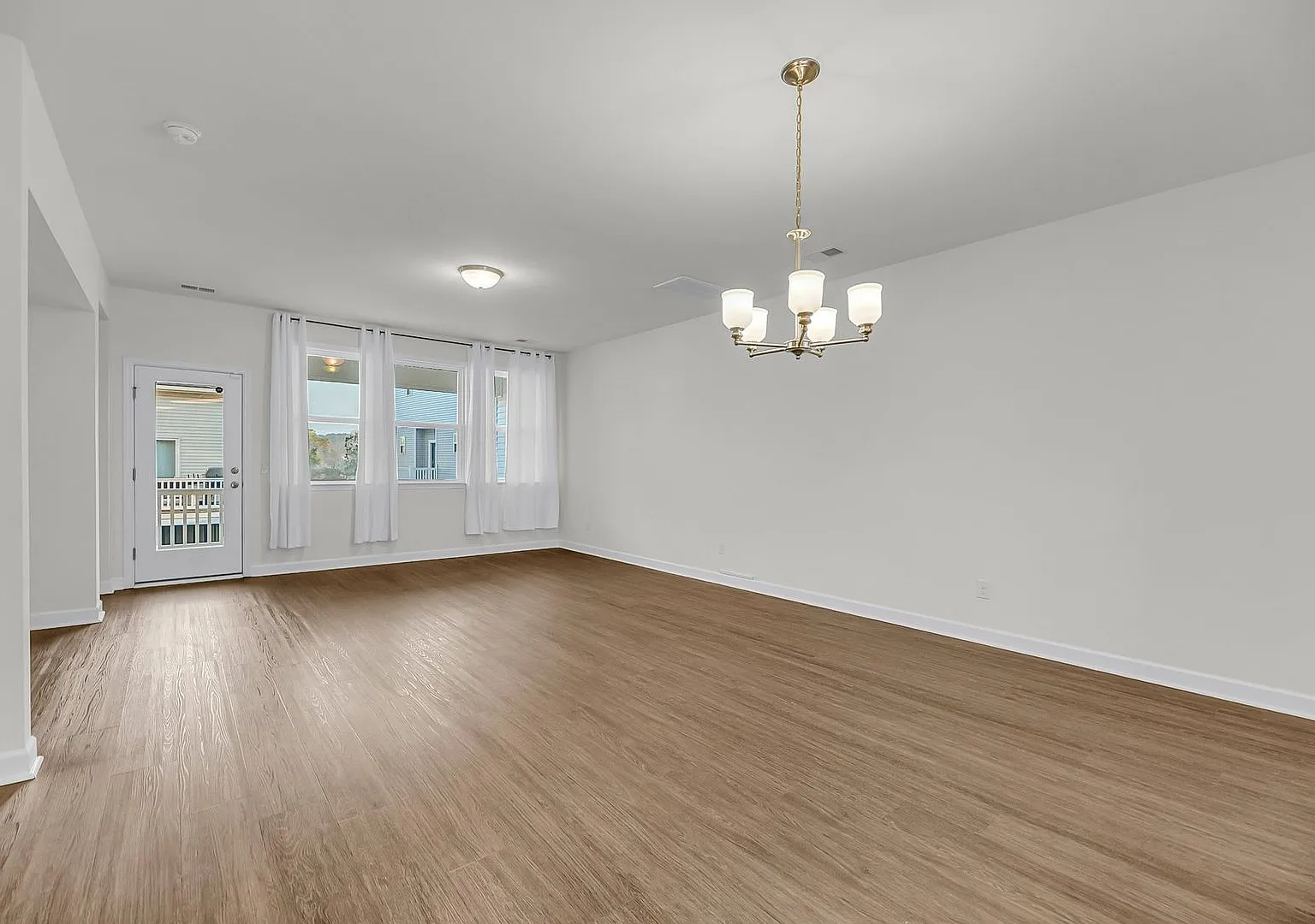 First Months Rent Free With Signed 2 Year Lease — Photo 4