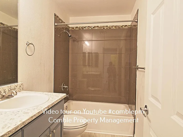 9009 Avondale Rd NE #O230 — Photo 9