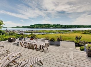 6481 Wing Point Rd NE, Bainbridge Island, WA 98110