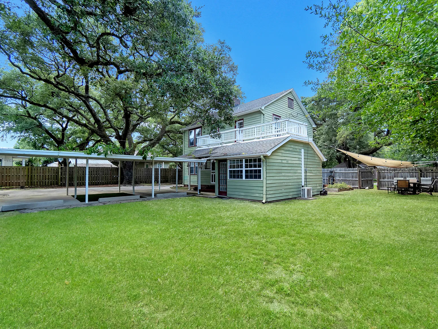 1815 E Moreno St — Photo 4