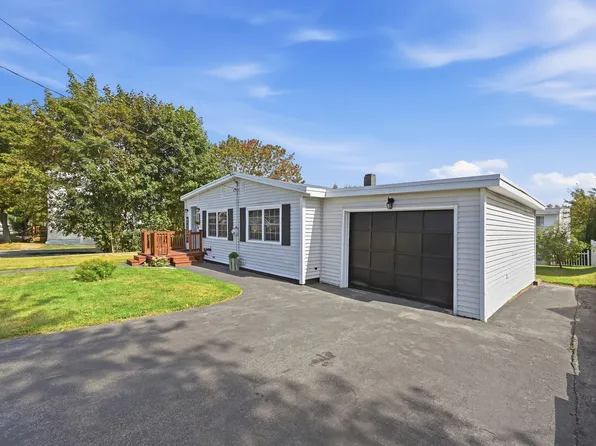 23 Beckett Street, Lewiston, ME 04240