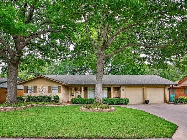 415 Rosedale Dr, Gainesville, TX 76240