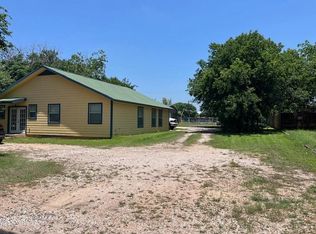 1209 N Water St, Burnet, TX 78611
