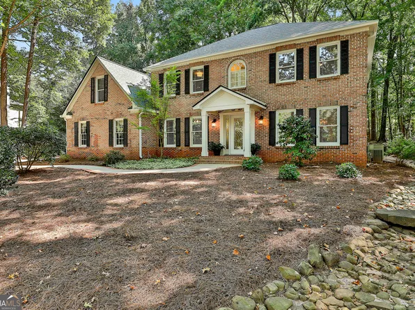 100 Endicott Rdg, Peachtree City, GA 30269