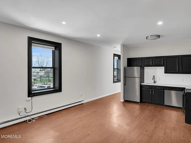 31 W Front St #1 — Photo 2