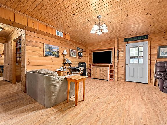 2nd image of 28786 Harbor Rd