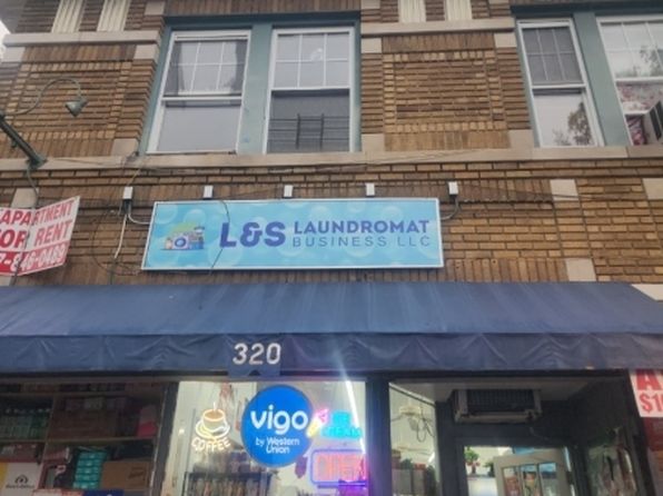 320 Central Ave, Orange, NJ 07050 – 3-bedroom rental in Orange