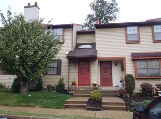 985 Bancroft Pl, Warminster, PA 18974