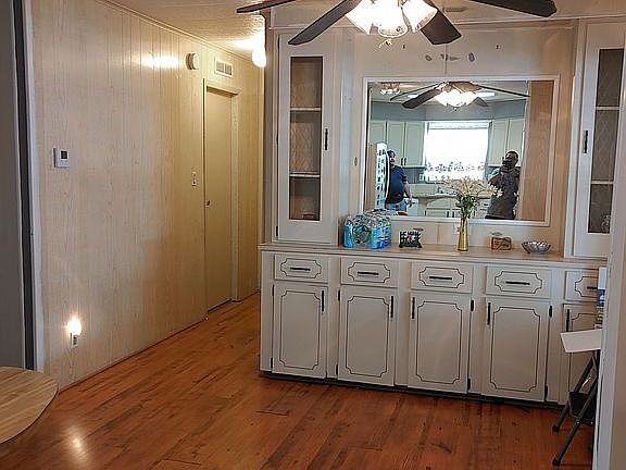 Matching custom hutch