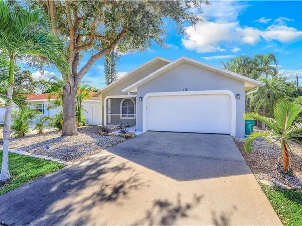 718 95th AVE N, NAPLES, FL 34108