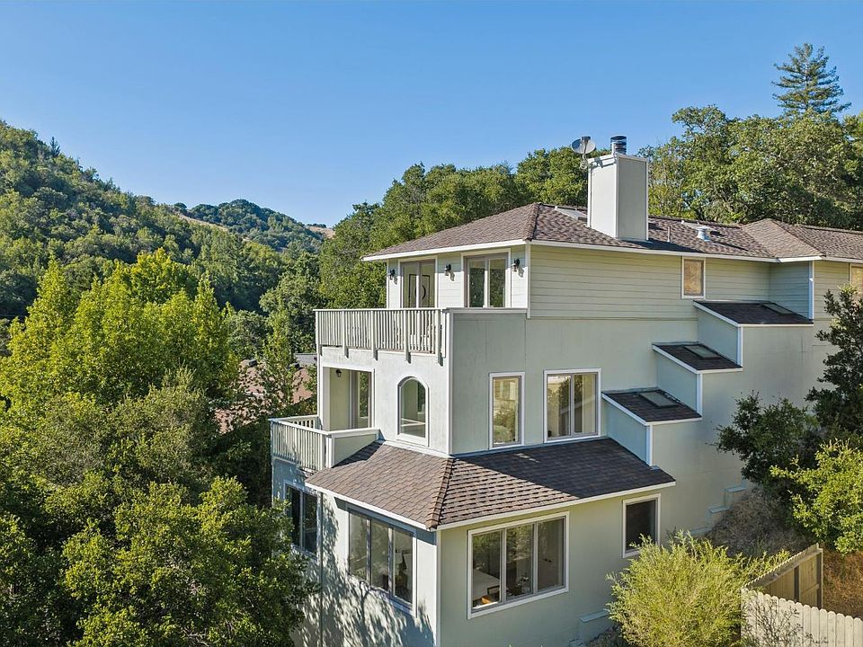 1st image of 115 Piper Lane