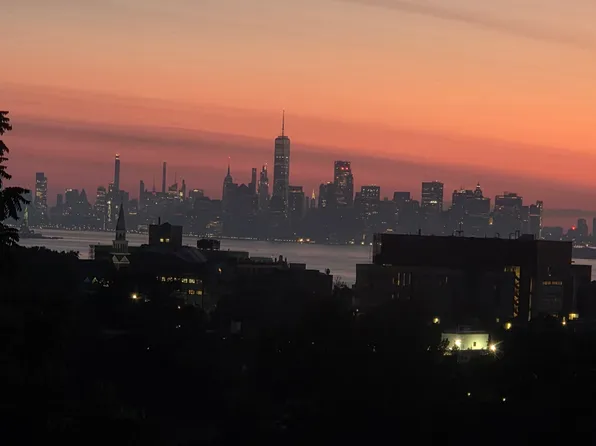 11 Bayview Place image 29 of 33