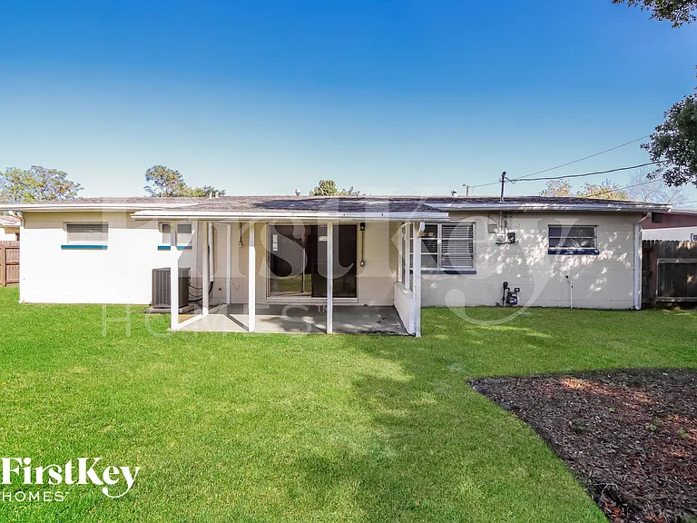 1056 Matador Dr — Photo 14