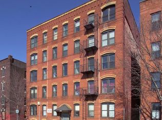 5 Adams St, Holyoke, MA 01040
