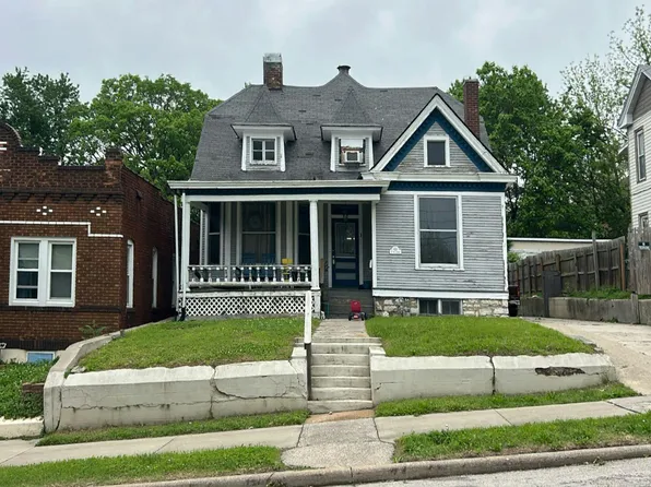 420 E 9th St, Alton, IL 62002