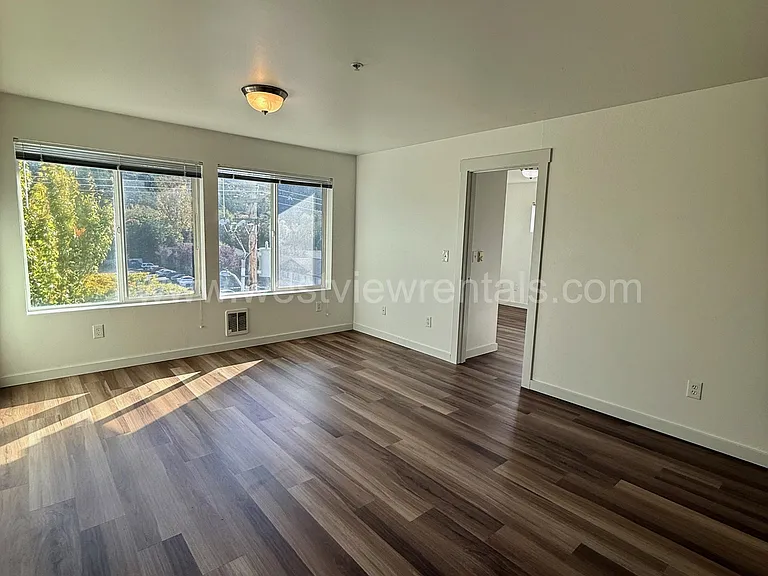 524 32nd St #401 — Photo 4
