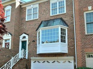 10407 Breckinridge Ln, Fairfax, VA 22030