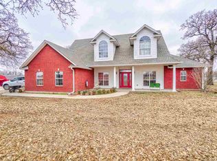 1733 NW Quanah Rd, Cache, OK 73527