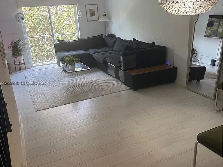 6709 N Kendall Dr #220 — Photo 7
