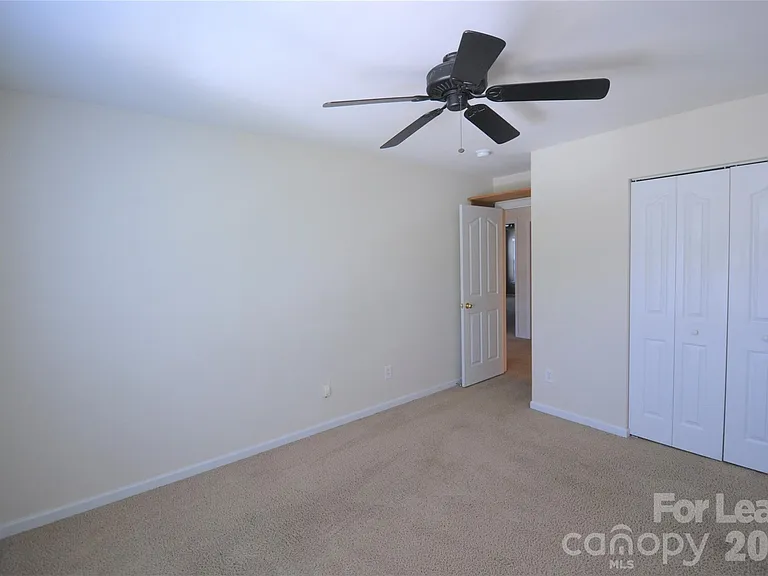 16512 Kettlewell Ln — Photo 21