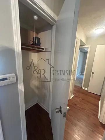 1905 S Elm St #12 — Photo 8