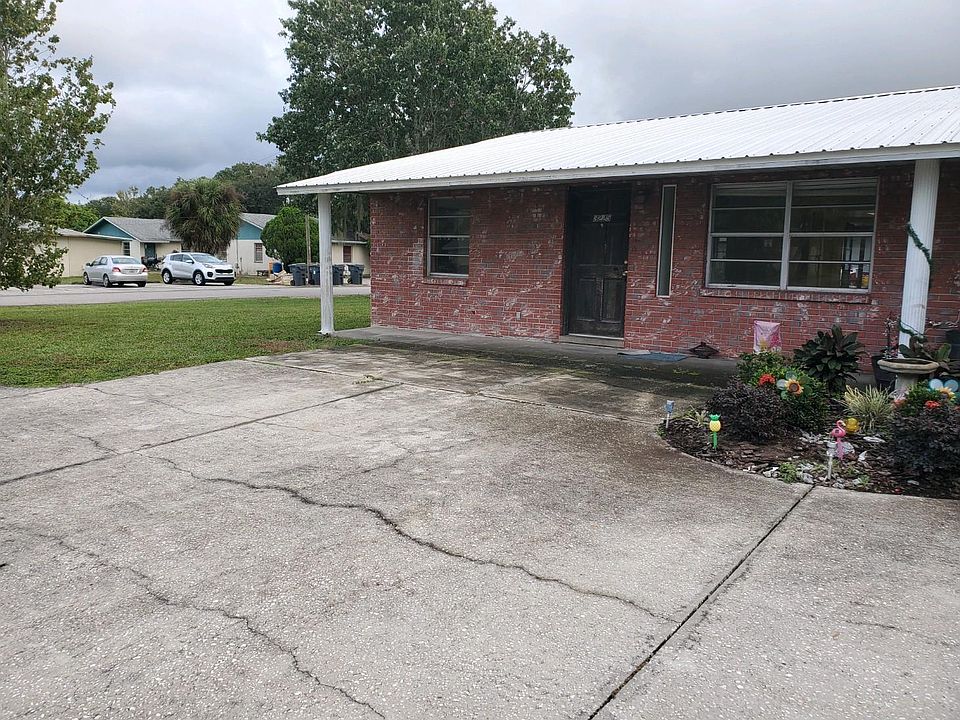 1st image of 3225 Skyview Dr