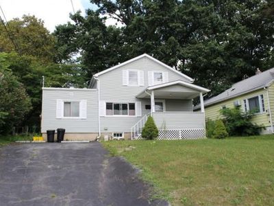 3015 Robins St, Endwell, NY, 13760