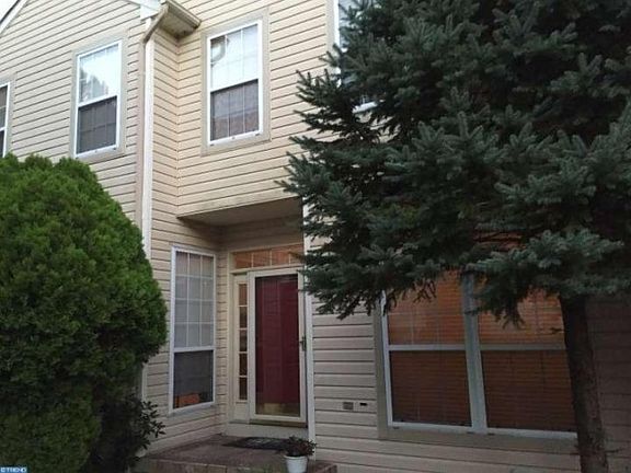 3rd image of 312 S Waterford Ln