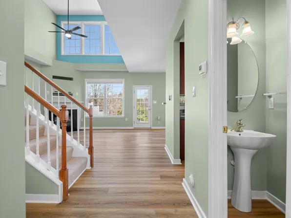 15104 Watermill Lake Trl, Midlothian, VA 23112