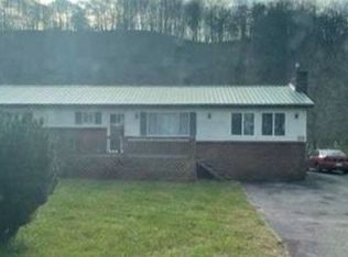 15012 Charleston Rd, Kenna, WV 25248