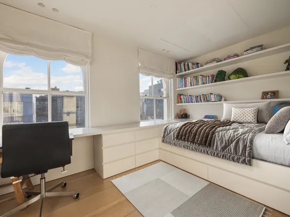 54 Bond Street image 22 of 30