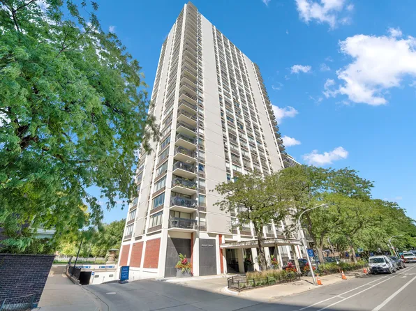 1455 N Sandburg Ter APT 2604, Chicago, IL 60610