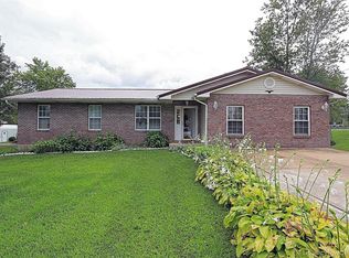 201 Eugene Dr, Desloge, MO 63601