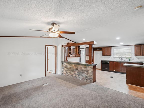 5th image of 215 Gardners Gin Rd