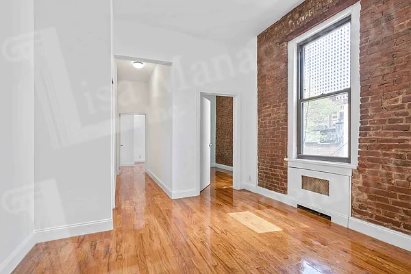 Rented by Lisa Management Inc | media 20