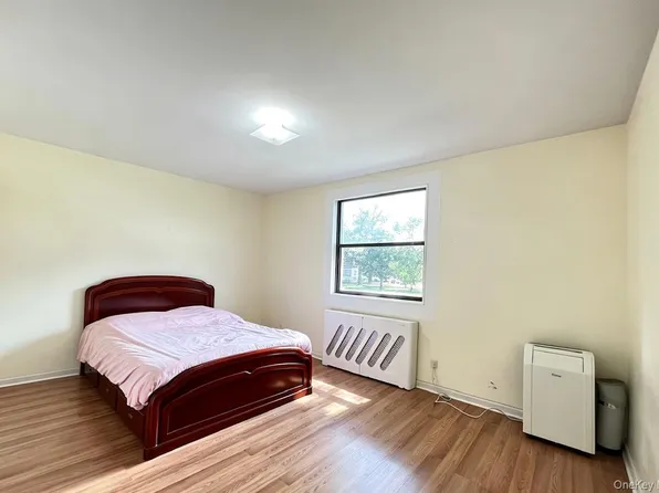 136-33 68th Drive #A, Flushing, NY 11367