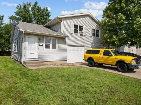 3020 N Michigan Ave, Davenport, IA 52804