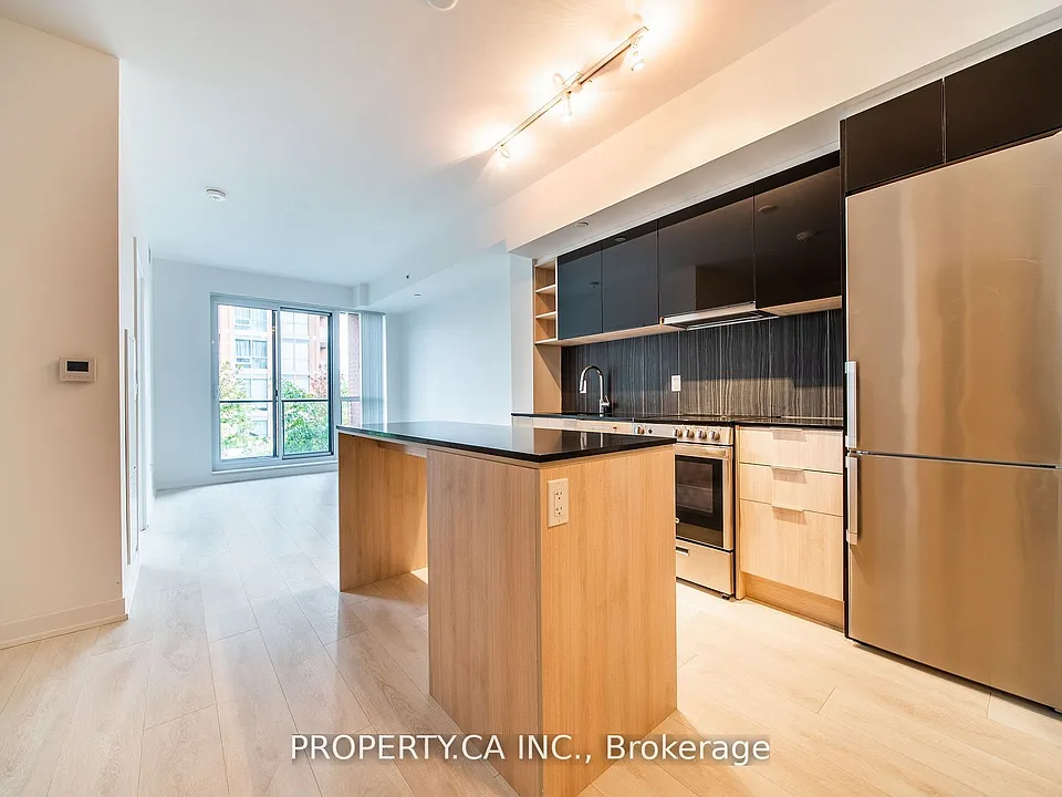 31 Tippett Rd #837