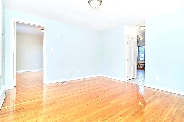 Rented by Nest Seekers International | media 1