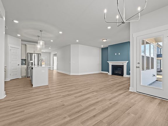 Dining Sconset Walk Interior