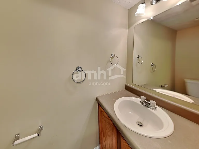 11540 Glenn Abbey Ln — Photo 9