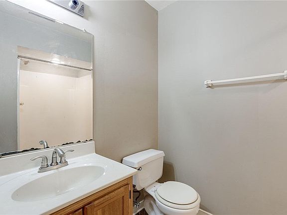 2nd image of 20305 Stonewood Manor Dr