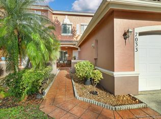 7033 SW 164th Ct, Miami, FL 33193